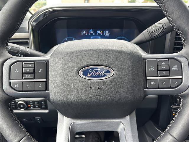 New 2026 Ford F350 Lariat w/ Chrome Package AWD/4WD image 25