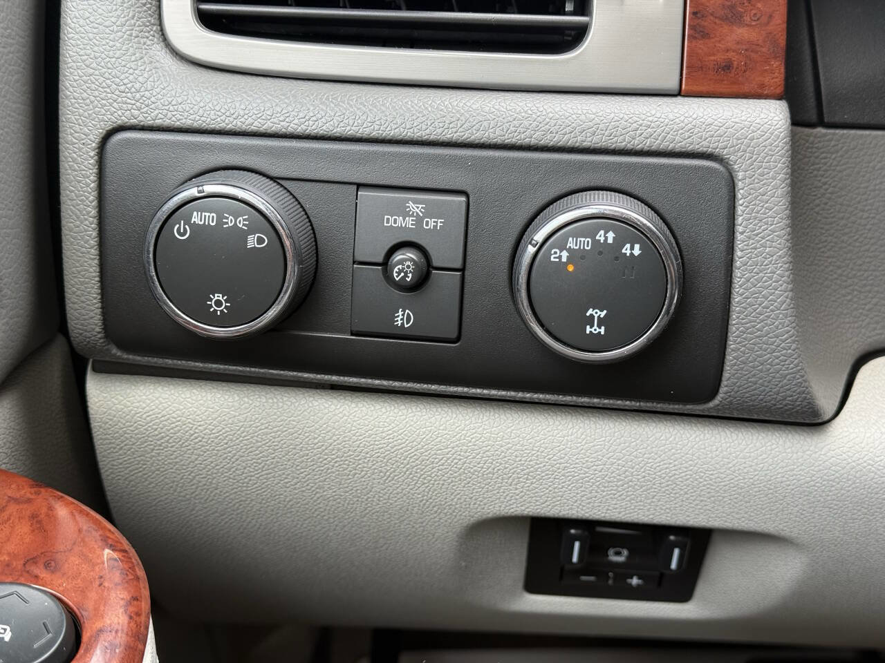 Used 2013 GMC Yukon SLT image 11