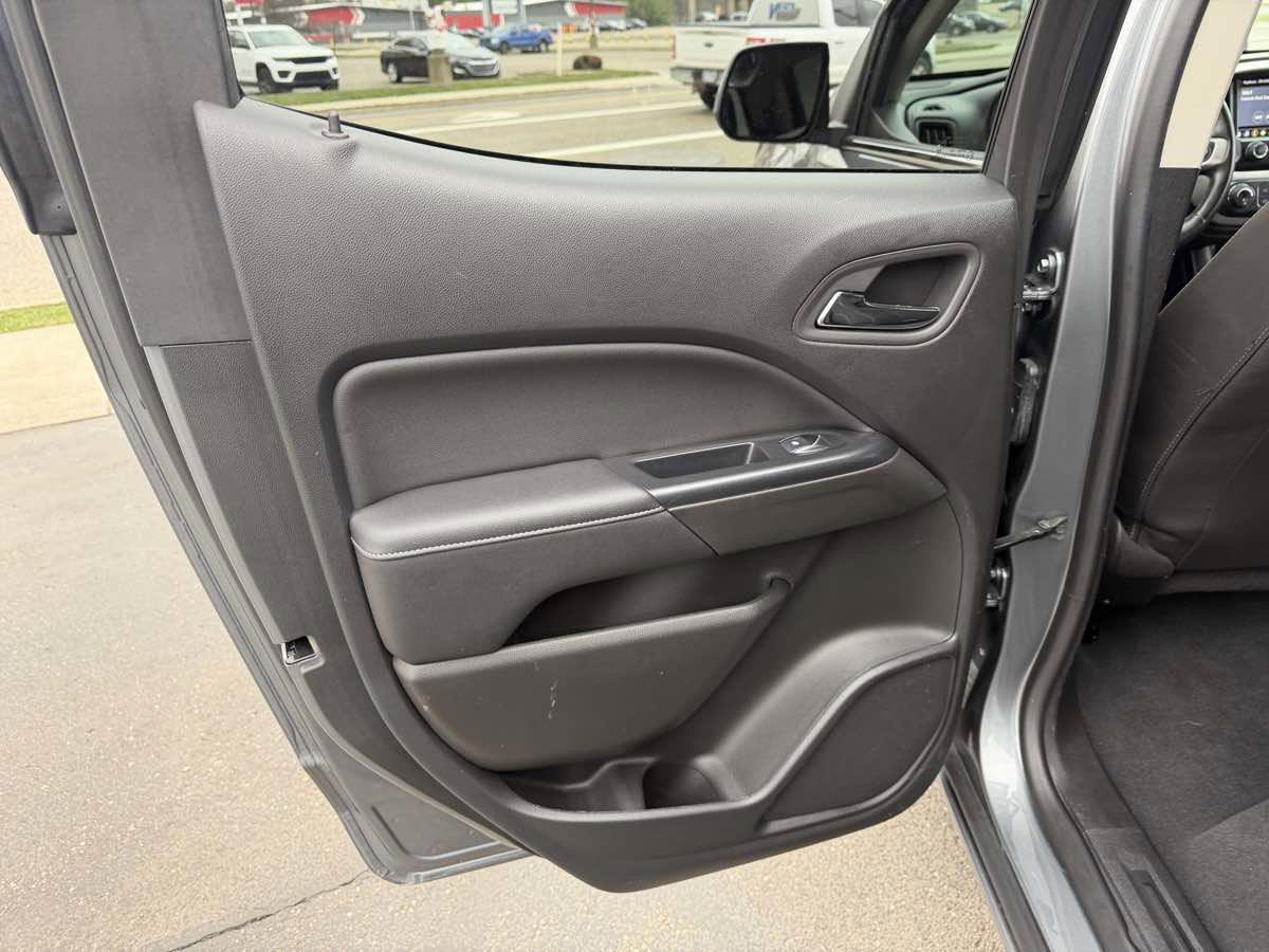 Used 2019 GMC Canyon SLE w/ Elevation Edition image 15