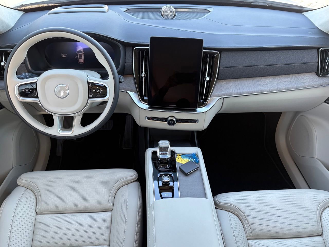 New 2026 Volvo XC90 B6 Ultra w/ Lounge Package AWD/4WD image 8