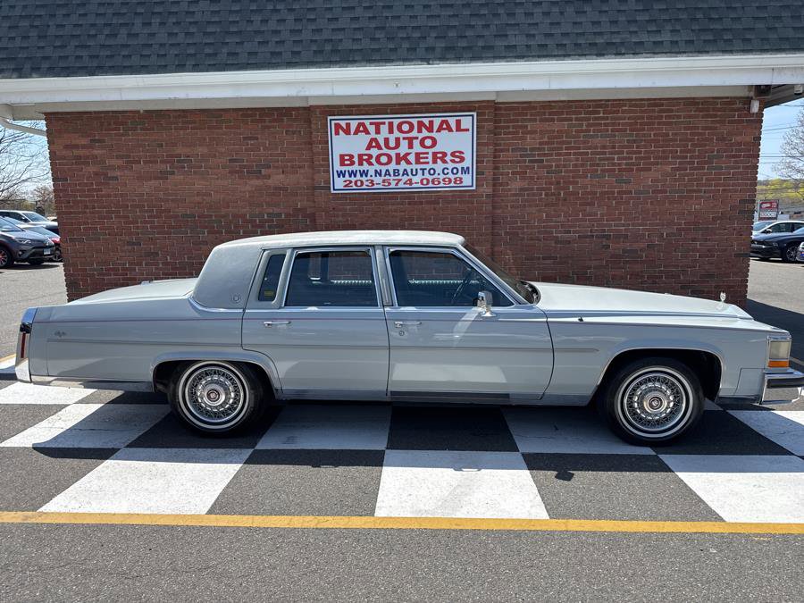 Used 1989 Cadillac Brougham image 2