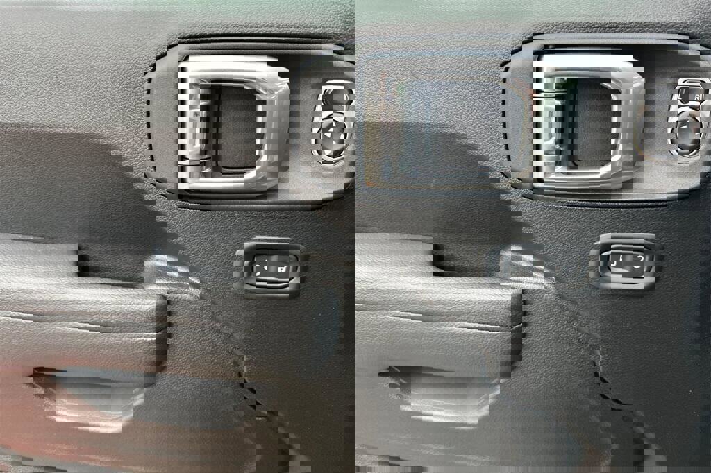 New 2025 Jeep Wrangler Unlimited Sport S 4xe image 8