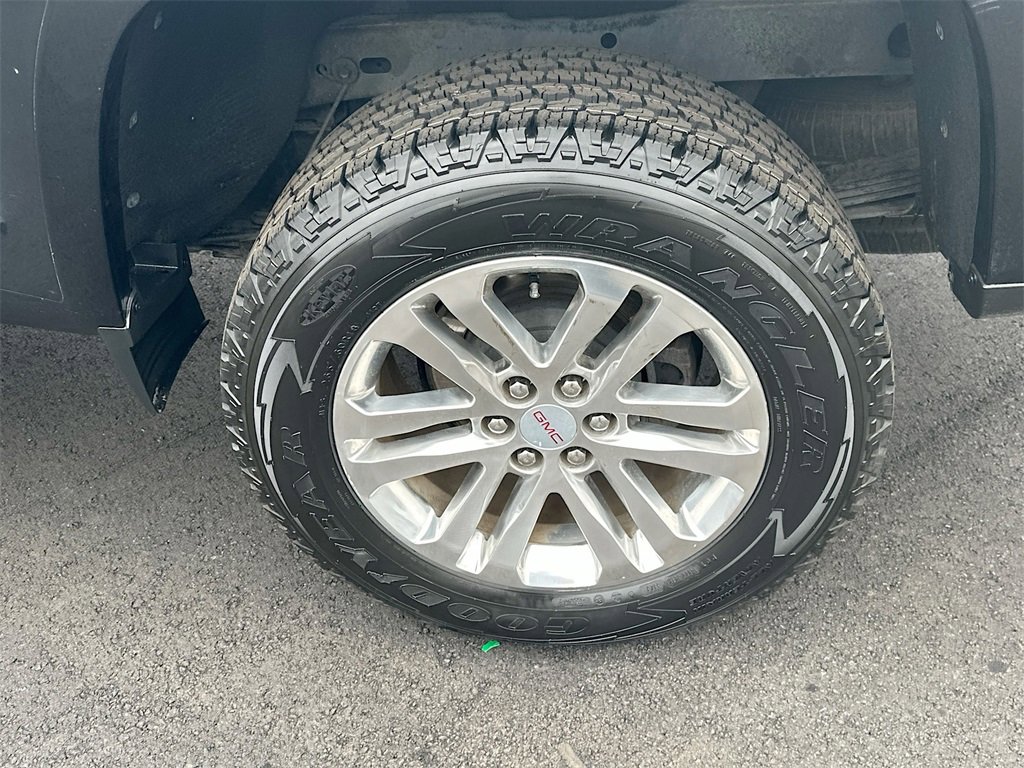 Used 2018 GMC Canyon SLT image 24