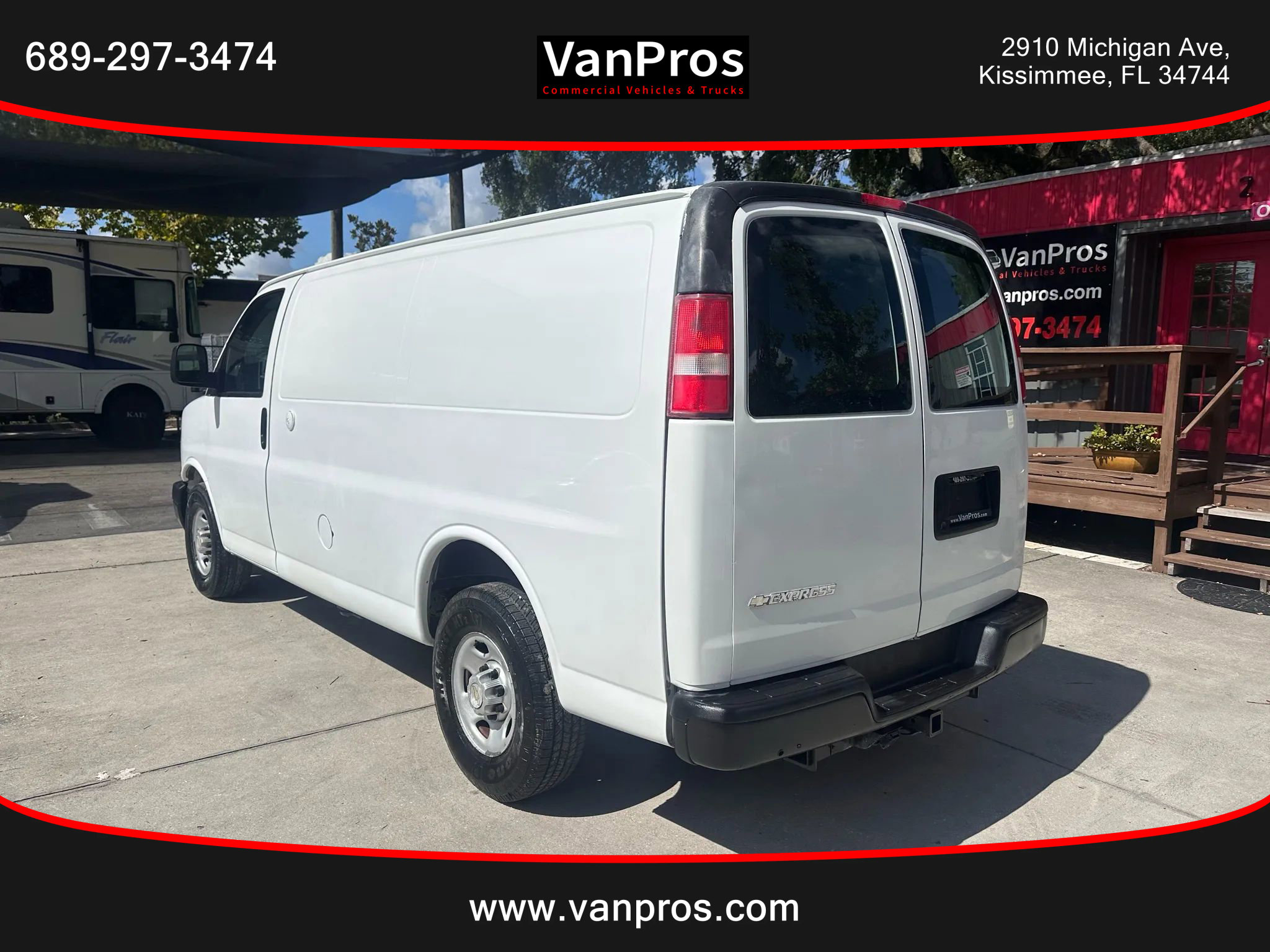 Used 2012 Chevrolet Express 2500 image 3