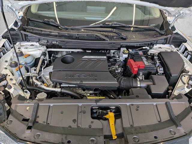 Used 2024 Nissan Rogue SV image 22