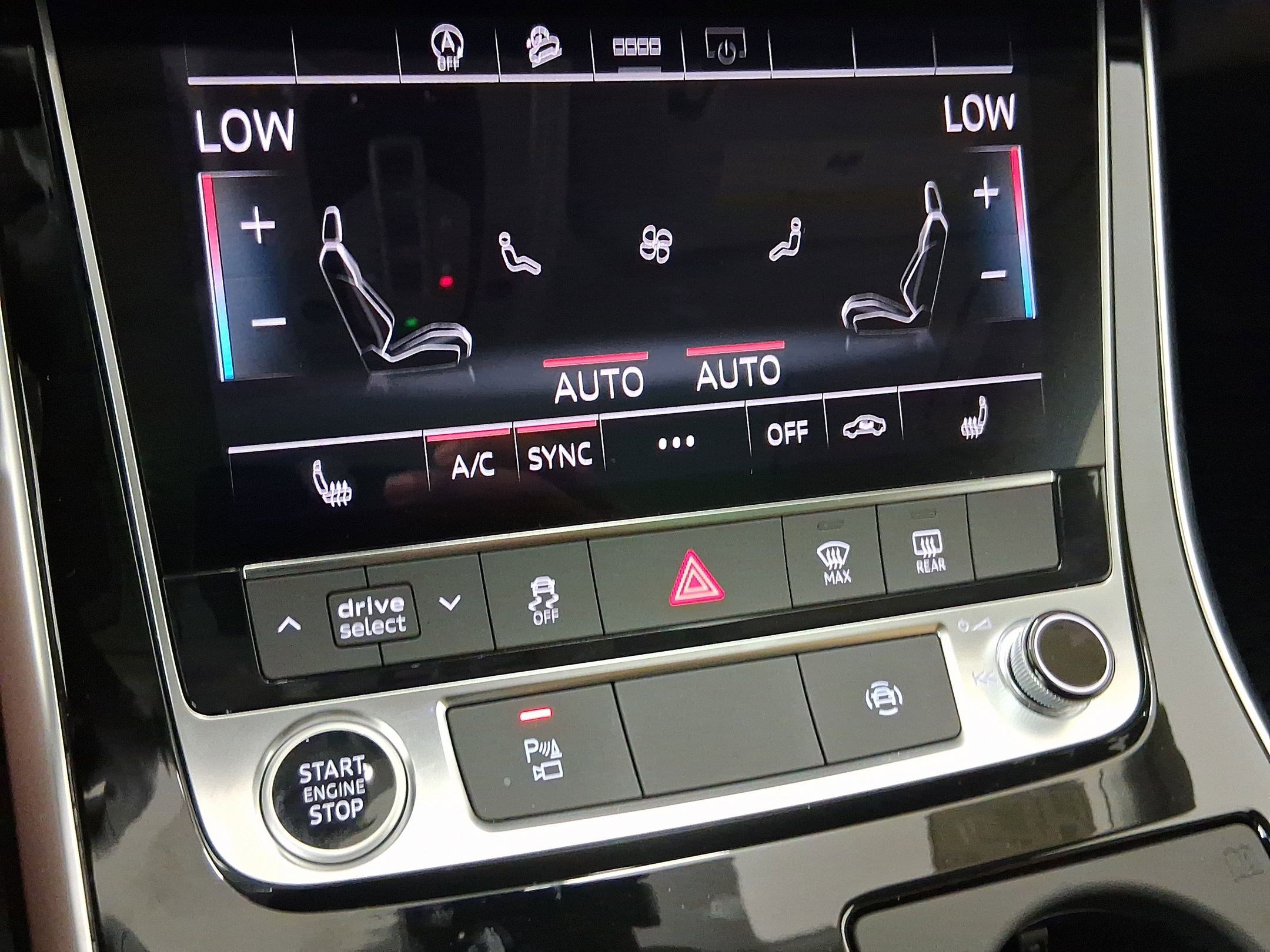 New 2025 Audi Q8 Premium image 25