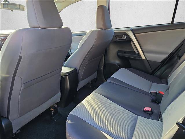 Used 2014 Toyota RAV4 XLE image 19