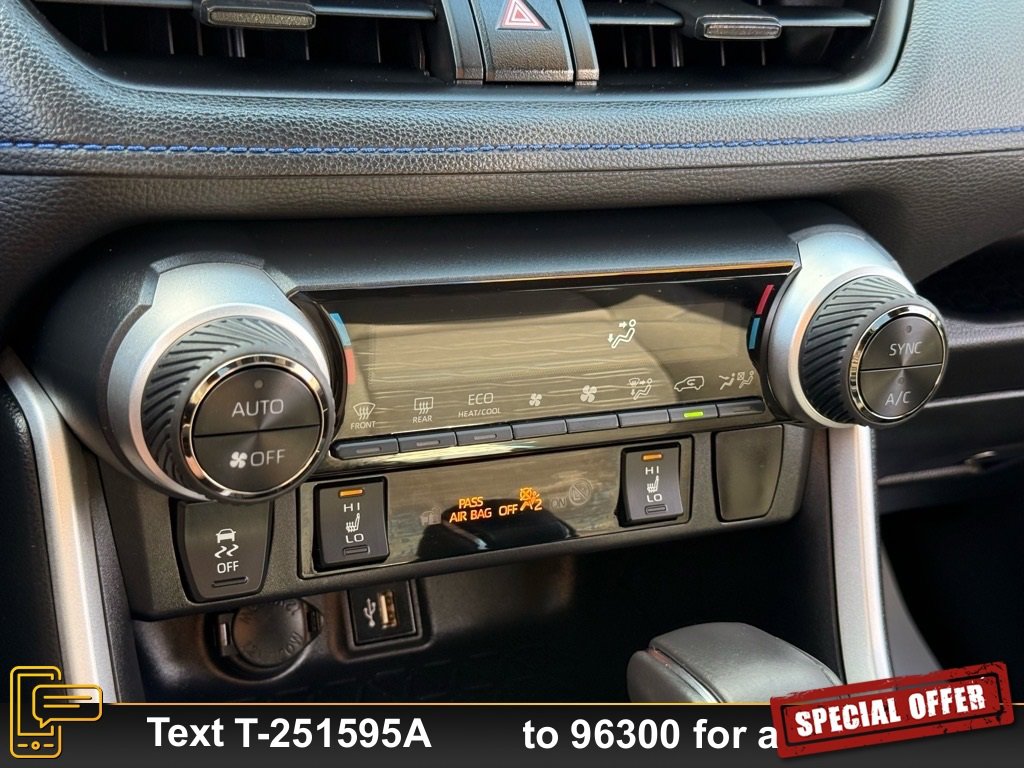 Used 2024 Toyota RAV4 SE w/ Convenience Package image 21