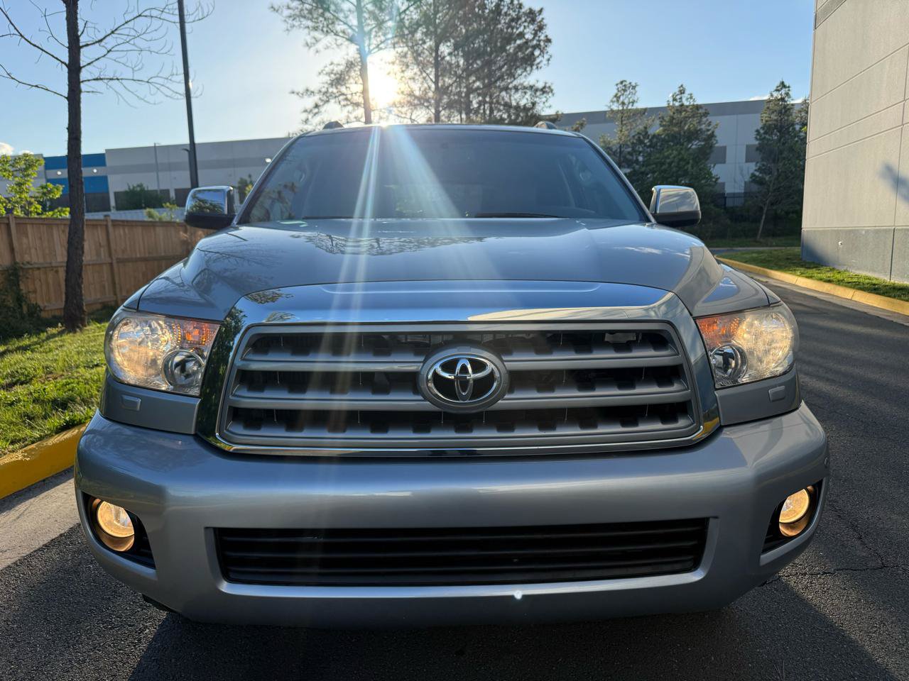 Used 2010 Toyota Sequoia Limited AWD/4WD image 8