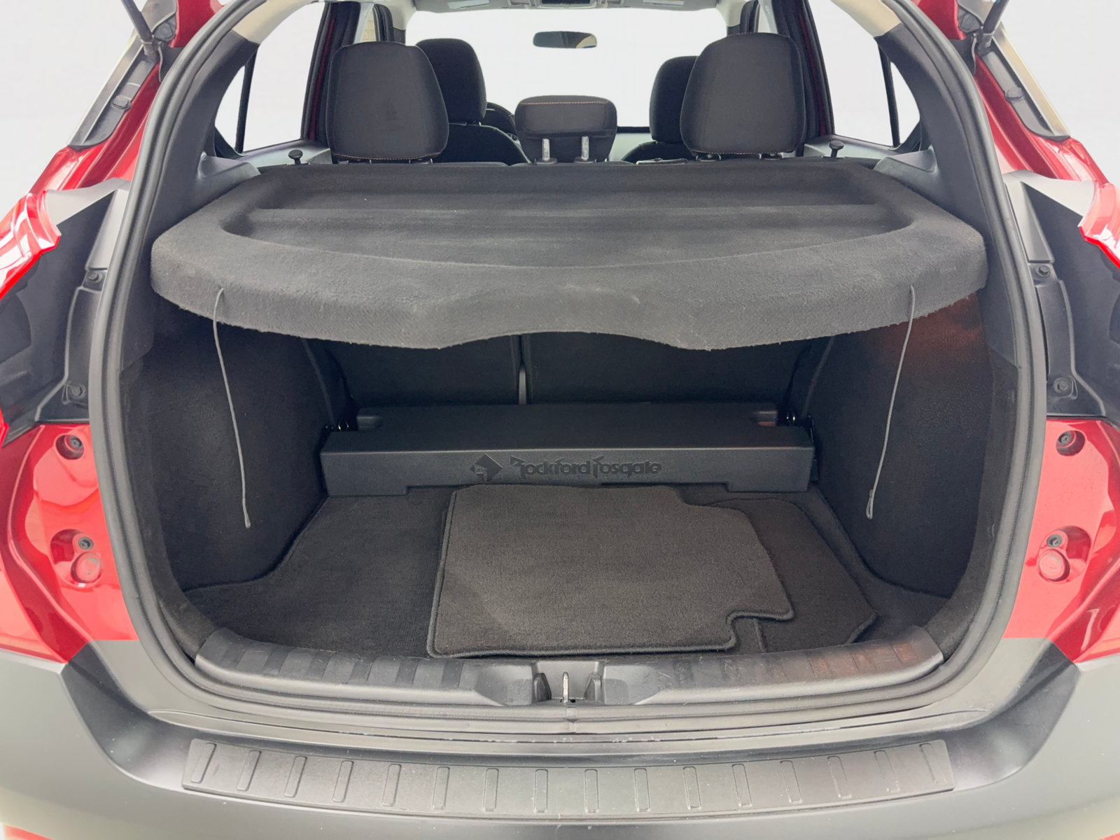 Used 2019 Nissan Kicks SR w/ Exterior Package FWD image 45