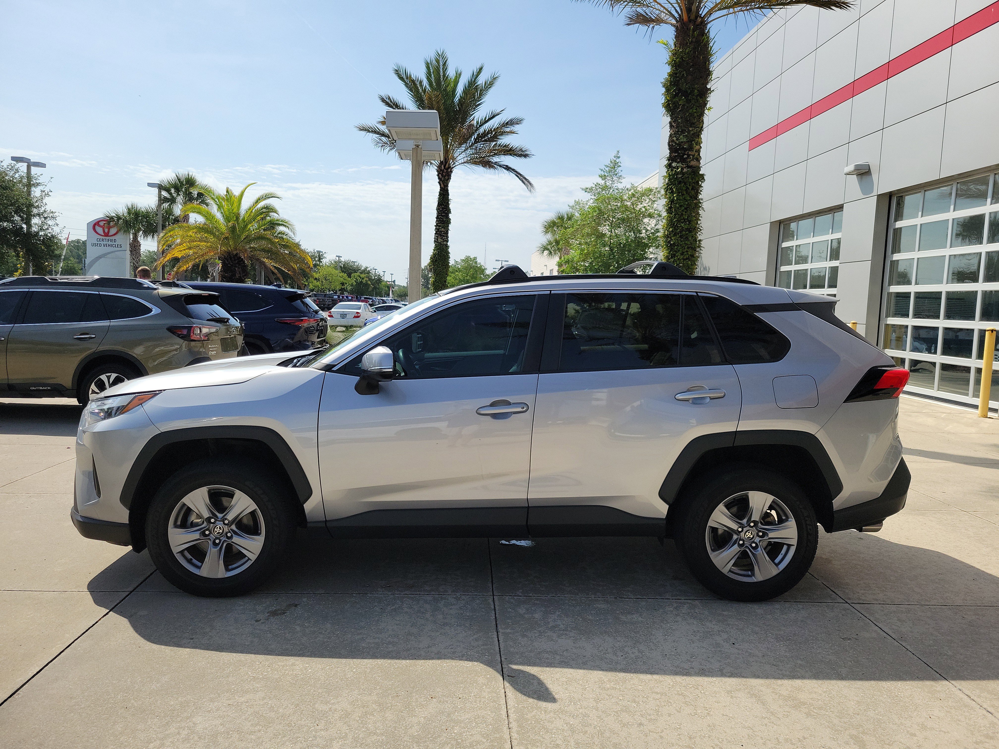 Certified 2023 Toyota RAV4 XLE w/ Convenience Package FWD image 3