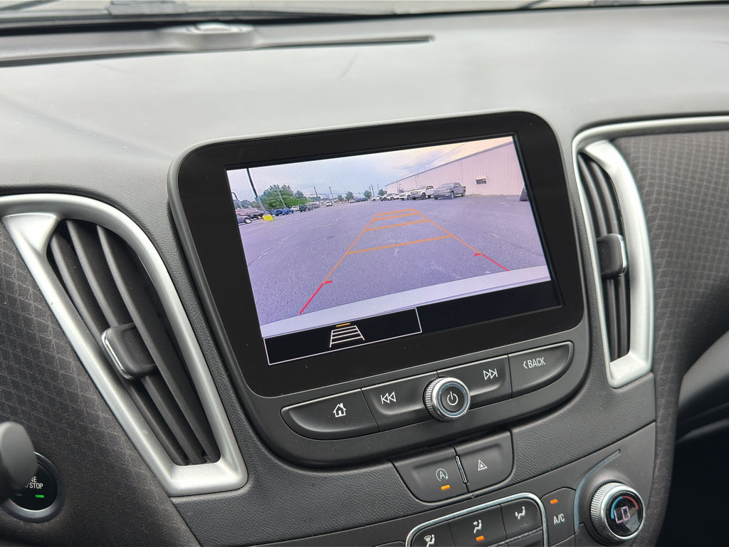 Used 2024 Chevrolet Malibu LT FWD image 16