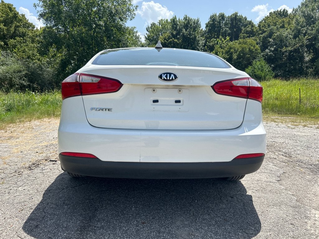 Used 2016 Kia Forte LX FWD image 24