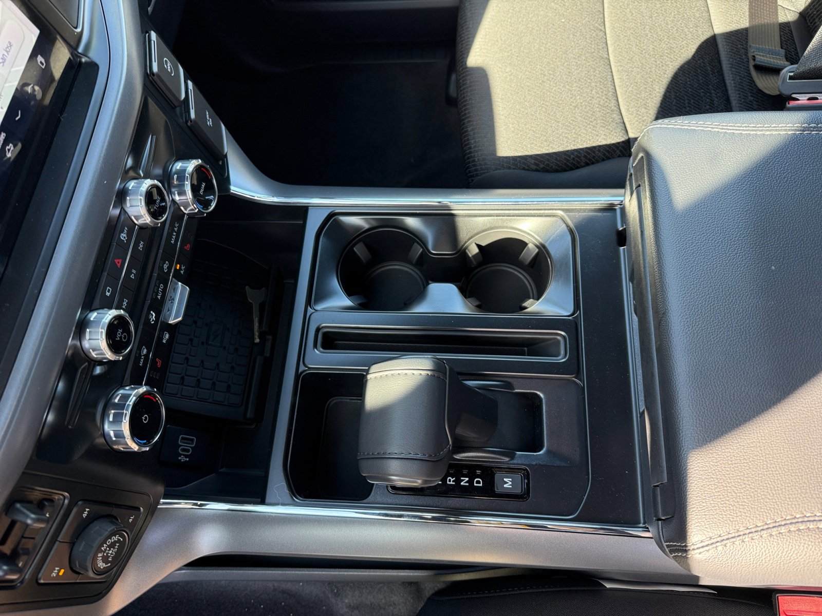 New 2025 Ford F150 XLT w/ Equipment Group 302A MID image 13