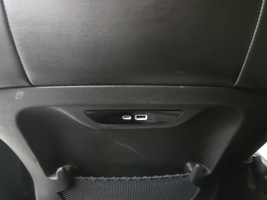 Used 2024 Chrysler Pacifica Limited FWD image 29