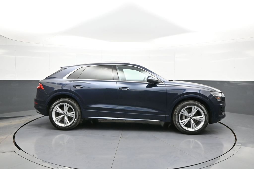 Used 2023 Audi Q8 Premium Plus w/ Premium Plus Package AWD/4WD image 5