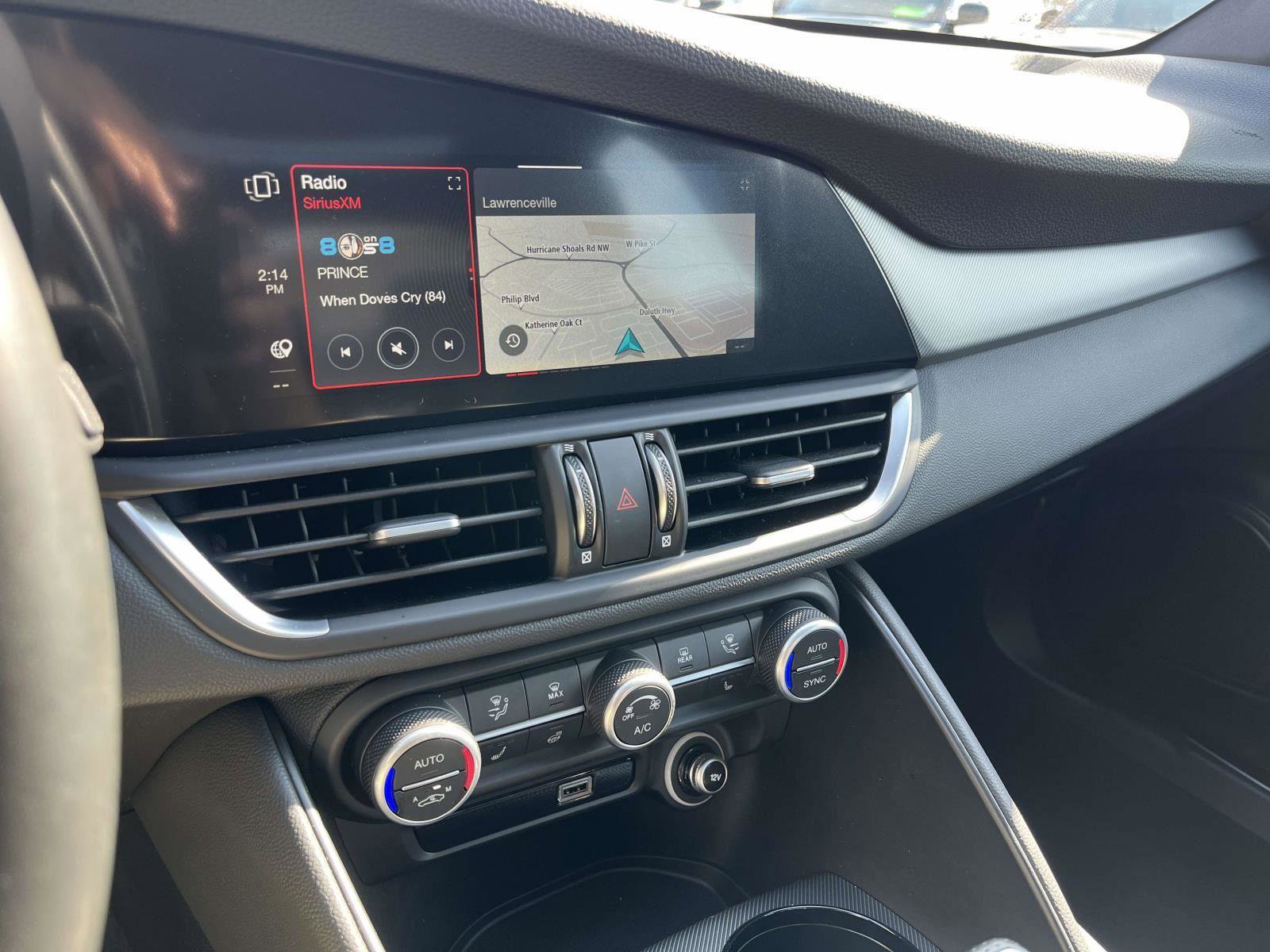 Used 2024 Alfa Romeo Giulia Veloce image 28