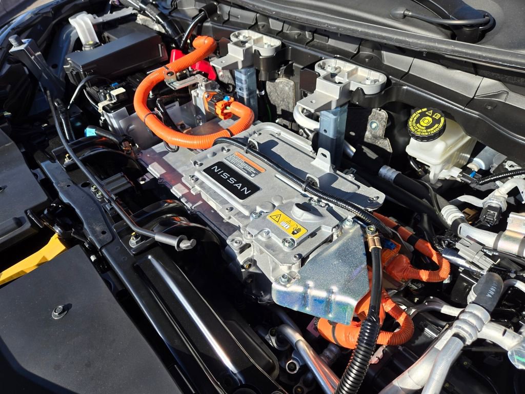 Used 2024 Nissan Ariya AWD image 22