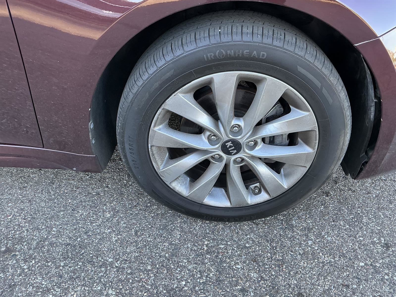 Used 2018 Kia Optima LX w/ 17" Alloy Wheels Package FWD image 5