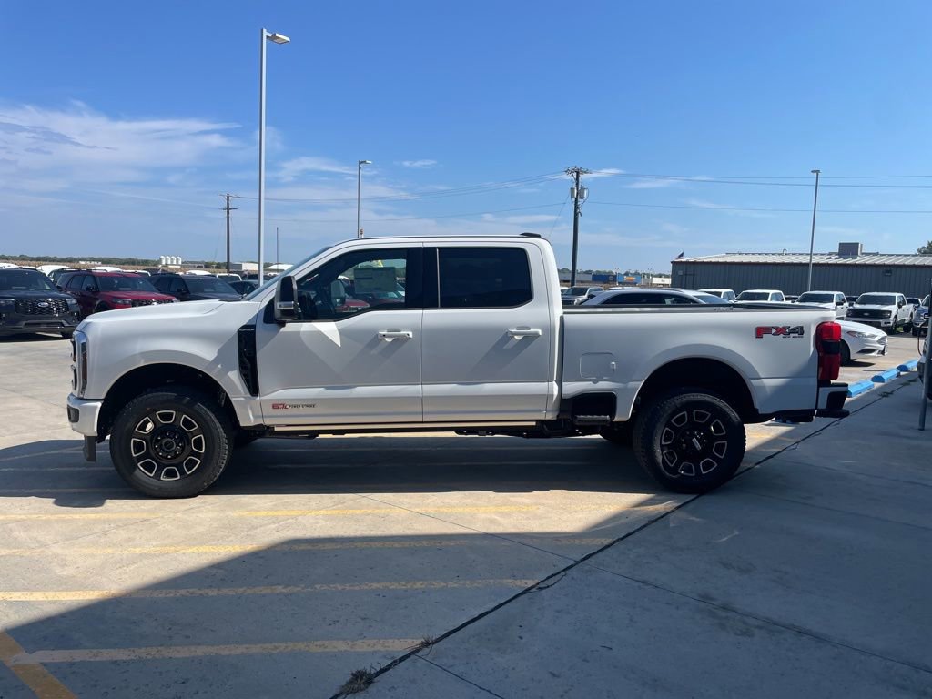 New 2026 Ford F350 Platinum w/ FX4 Off-Road Package image 4