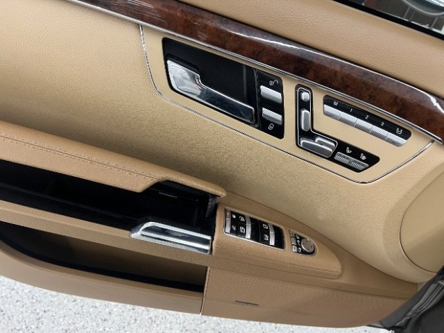 Used 2009 Mercedes-Benz S 550 4MATIC image 29