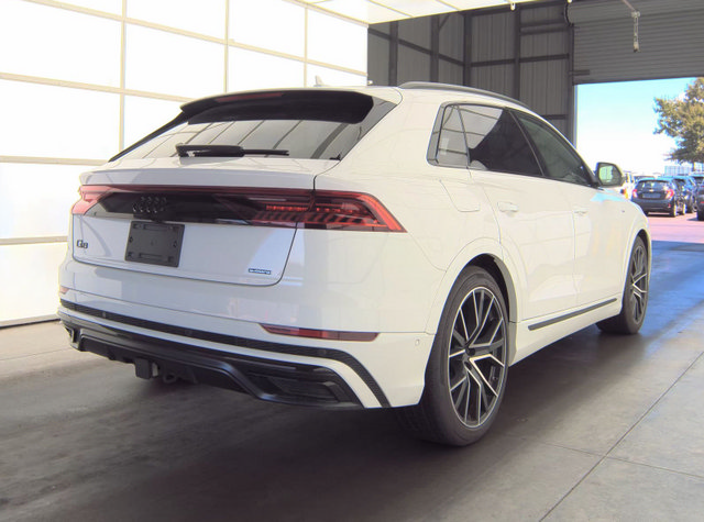 Used 2023 Audi Q8 Prestige AWD/4WD image 2