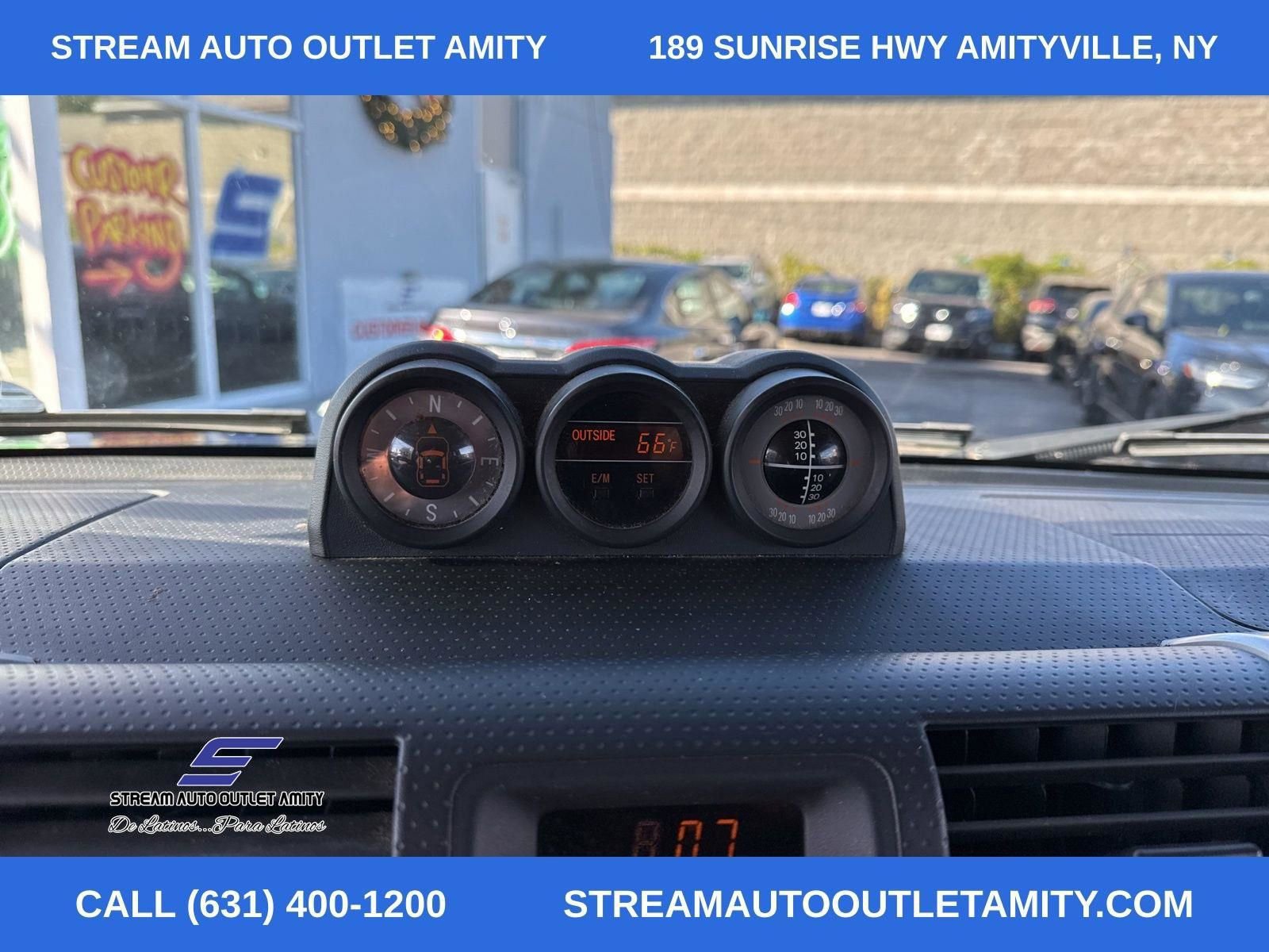 Used 2013 Toyota FJ Cruiser 4WD image 29