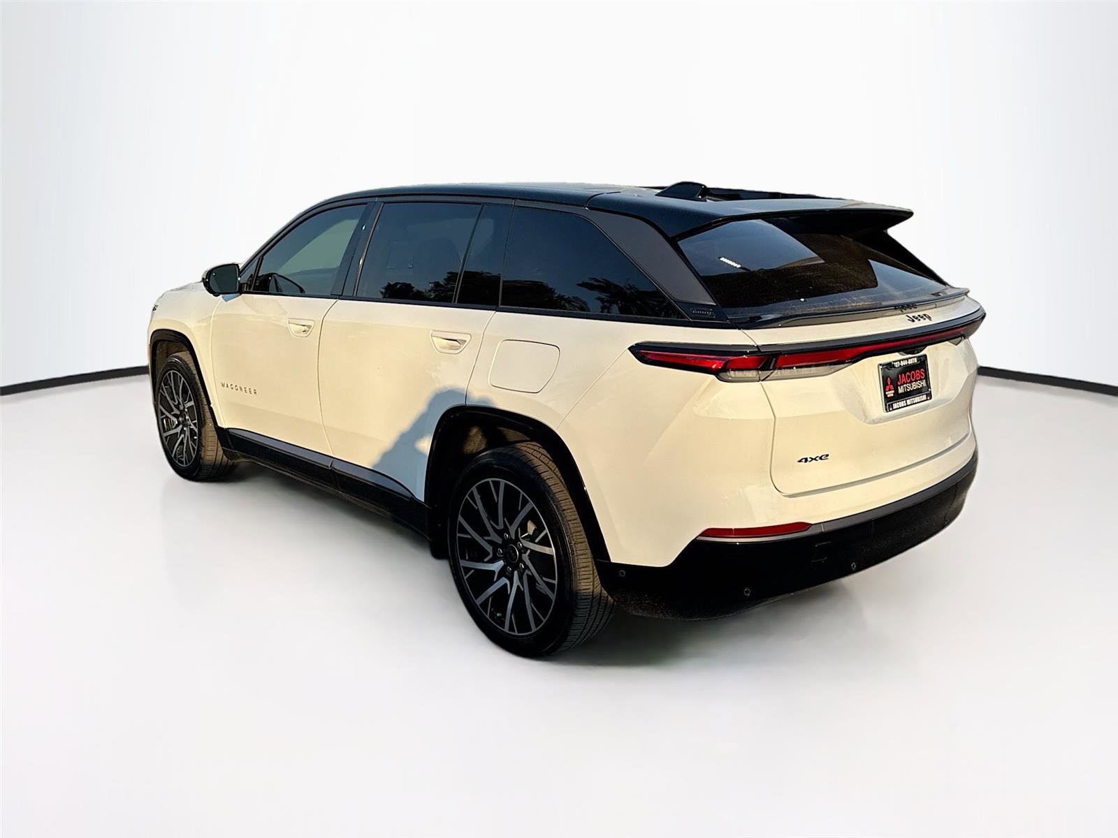 Used 2025 Jeep Wagoneer S Limited image 5