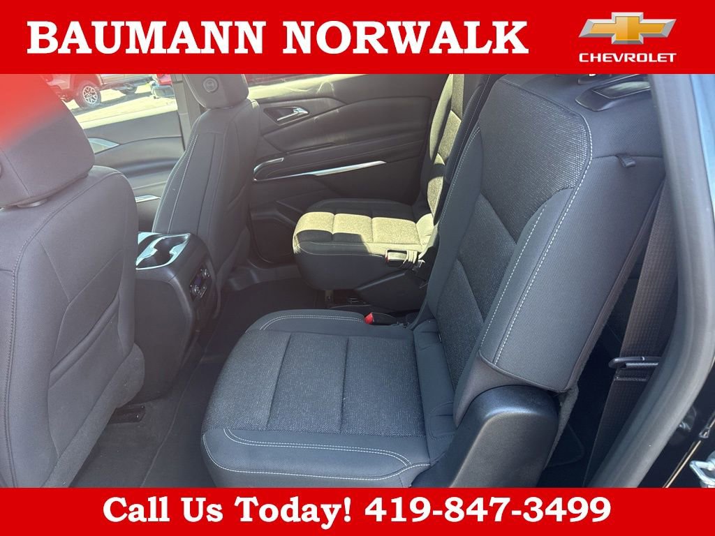 Used 2025 Chevrolet Traverse LT w/ Midnight/Sport Edition AWD/4WD image 34