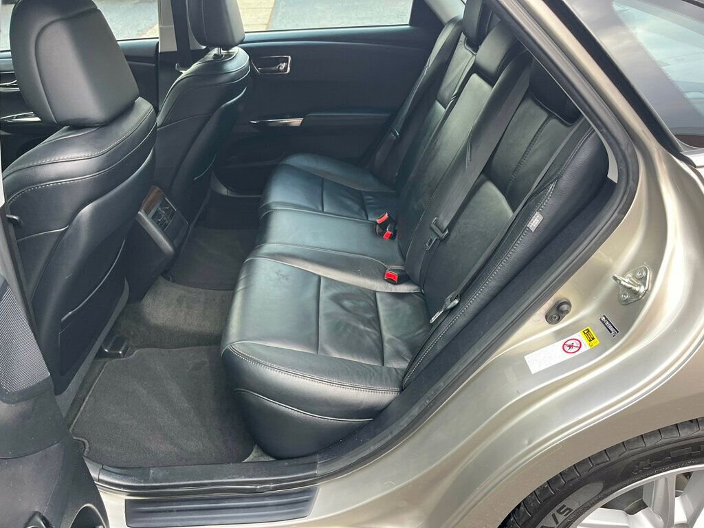 Used 2013 Toyota Avalon image 26