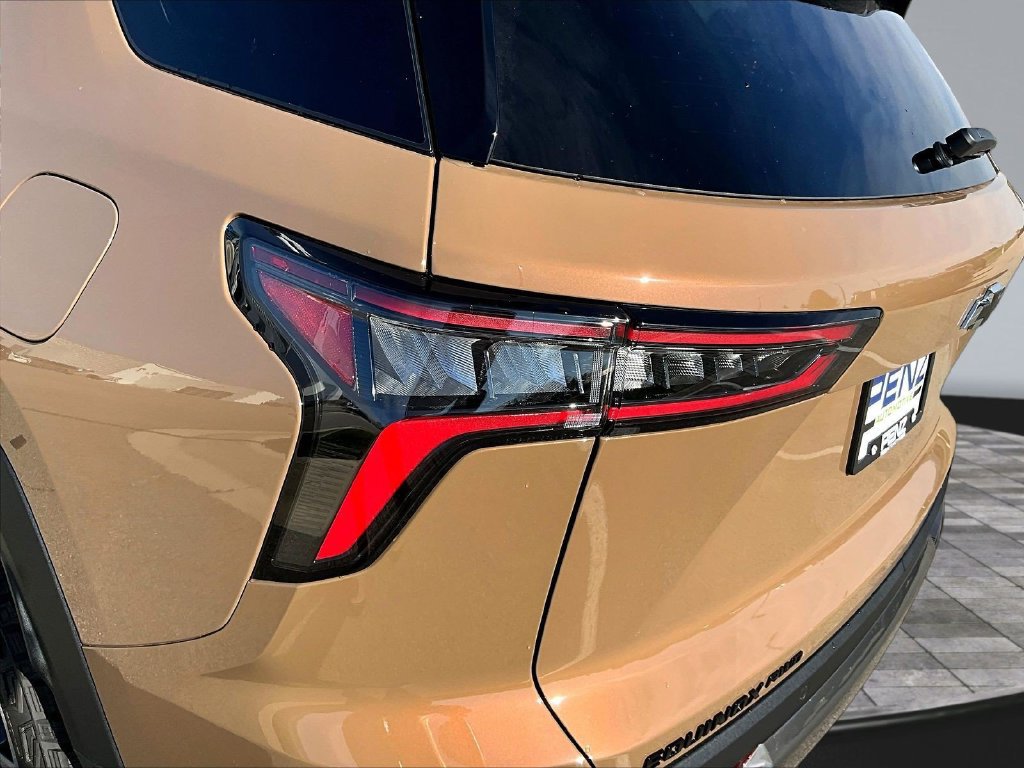 New 2027 Chevrolet Equinox ACTIV w/ Safety and Technology Package AWD/4WD image 25