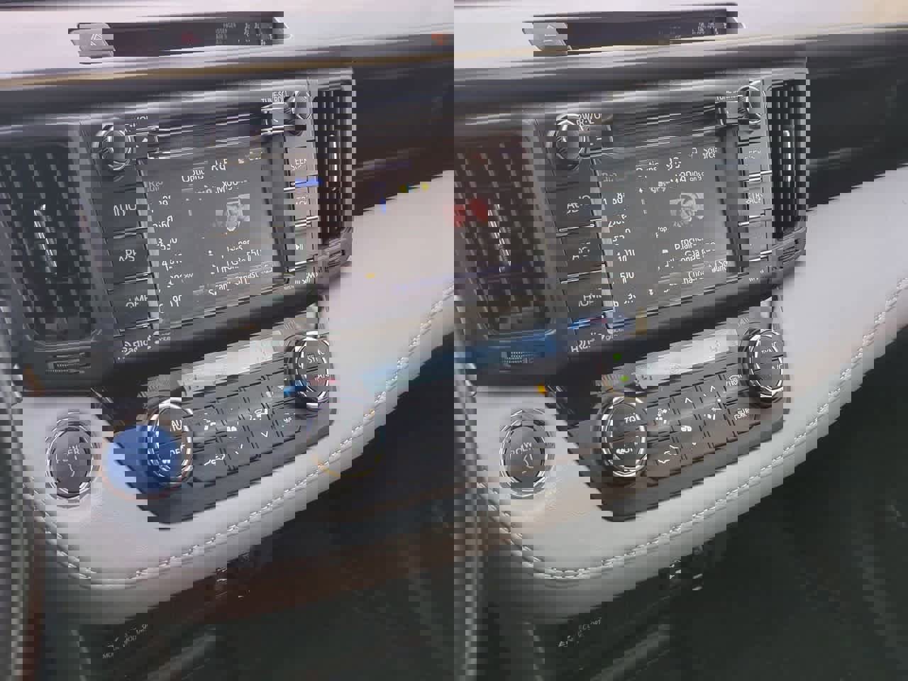 Used 2018 Toyota RAV4 XLE image 28