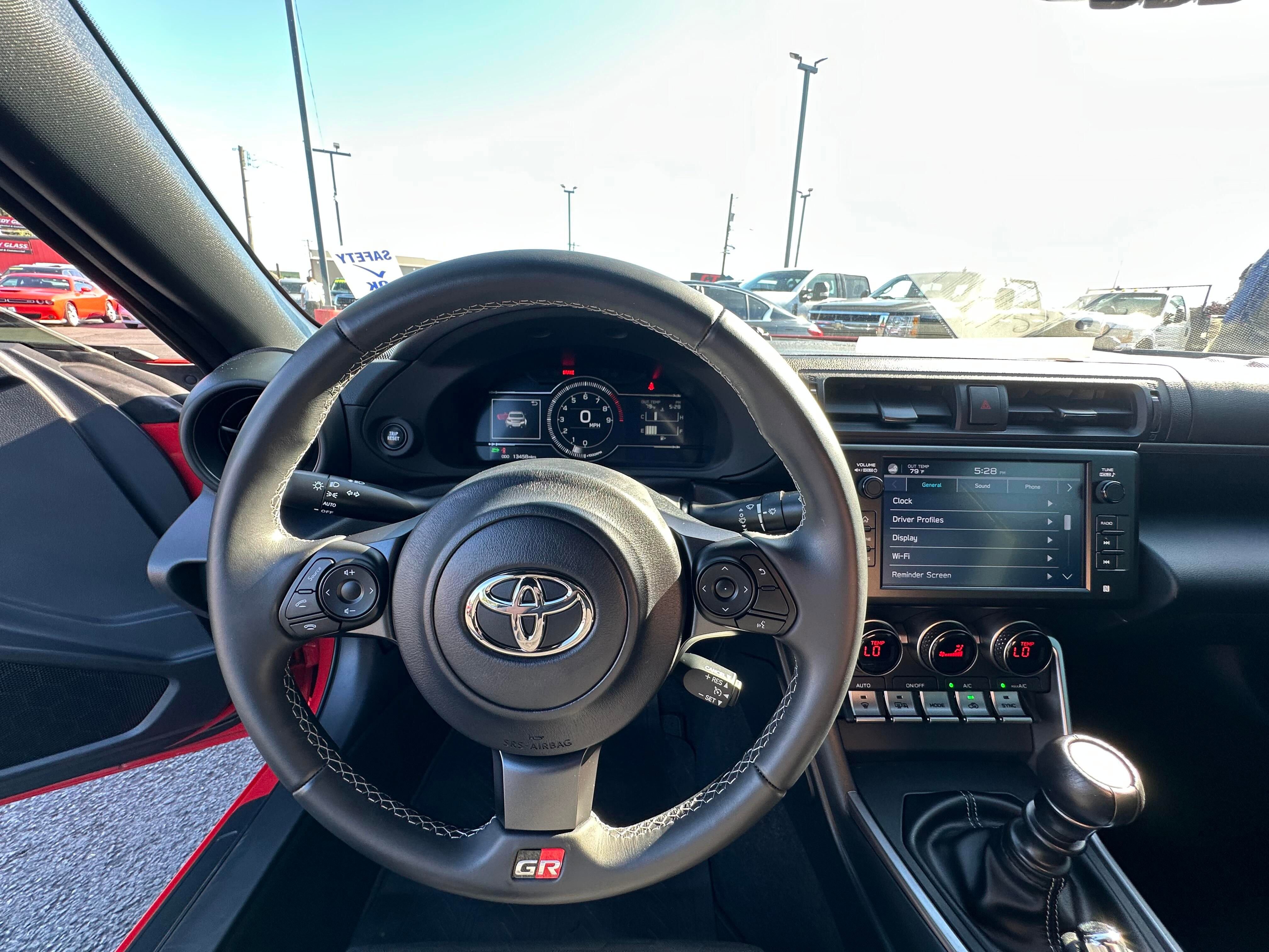 Used 2023 Toyota GR86 image 18