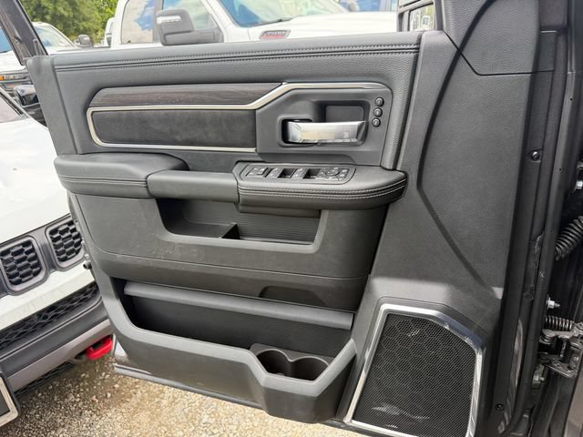 New 2026 RAM 2500 Laramie w/ Night Edition AWD/4WD image 16