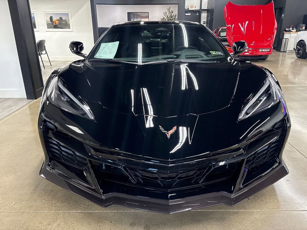 Used 2025 Chevrolet Corvette Z06 image 27