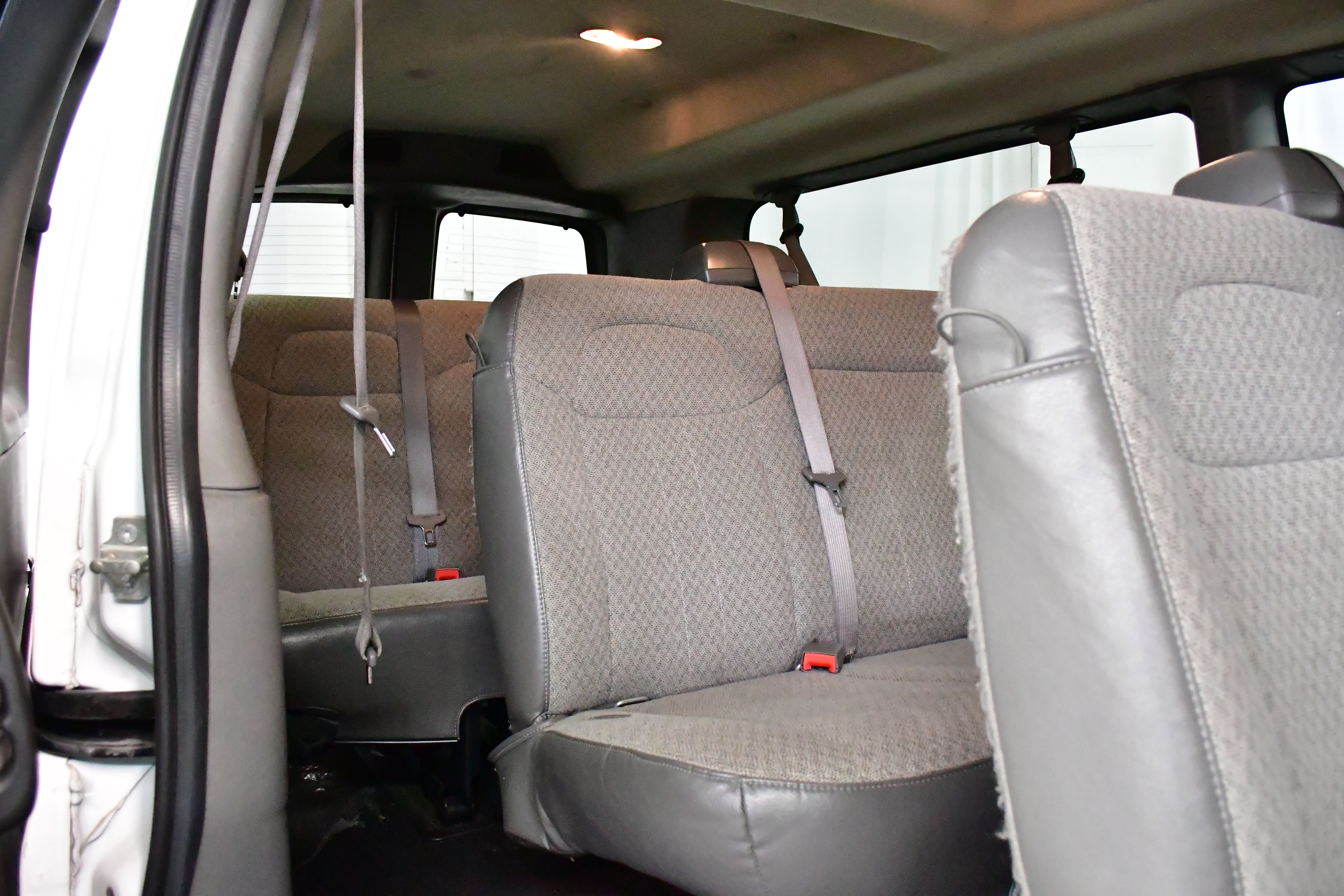 Used 2023 Chevrolet Express 3500 LT w/ LT Preferred Equipment Group image 22