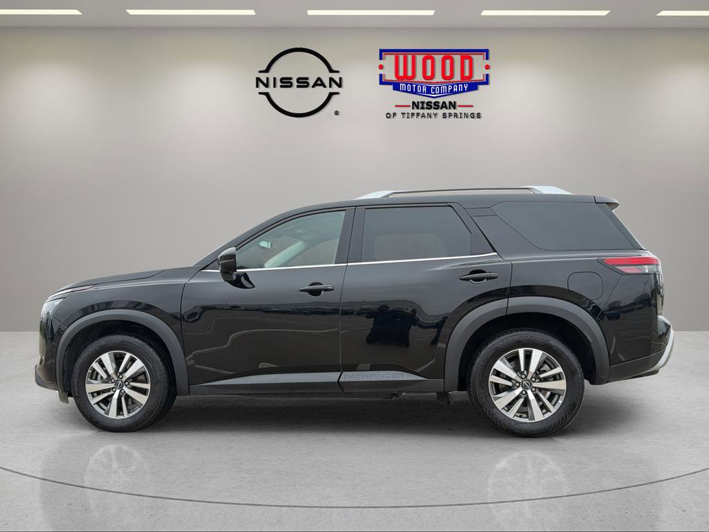 Certified 2025 Nissan Pathfinder SL image 5
