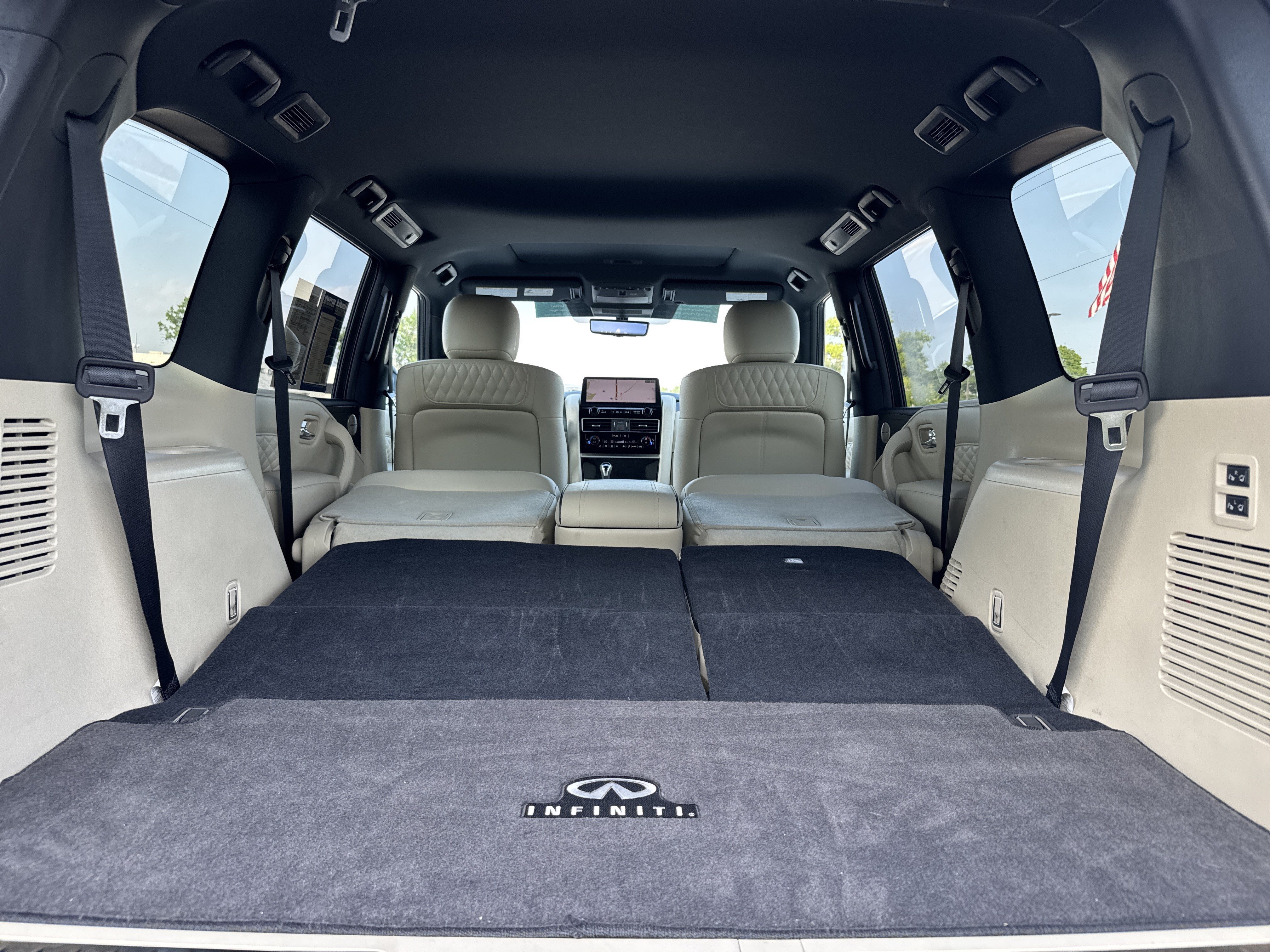 Used 2024 INFINITI QX80 Sensory AWD/4WD image 37