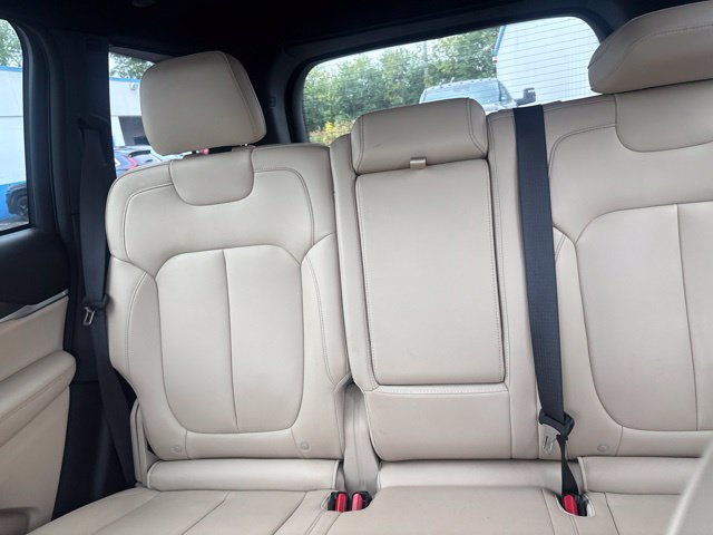 Used 2023 Jeep Grand Cherokee 4WD 4xe image 7