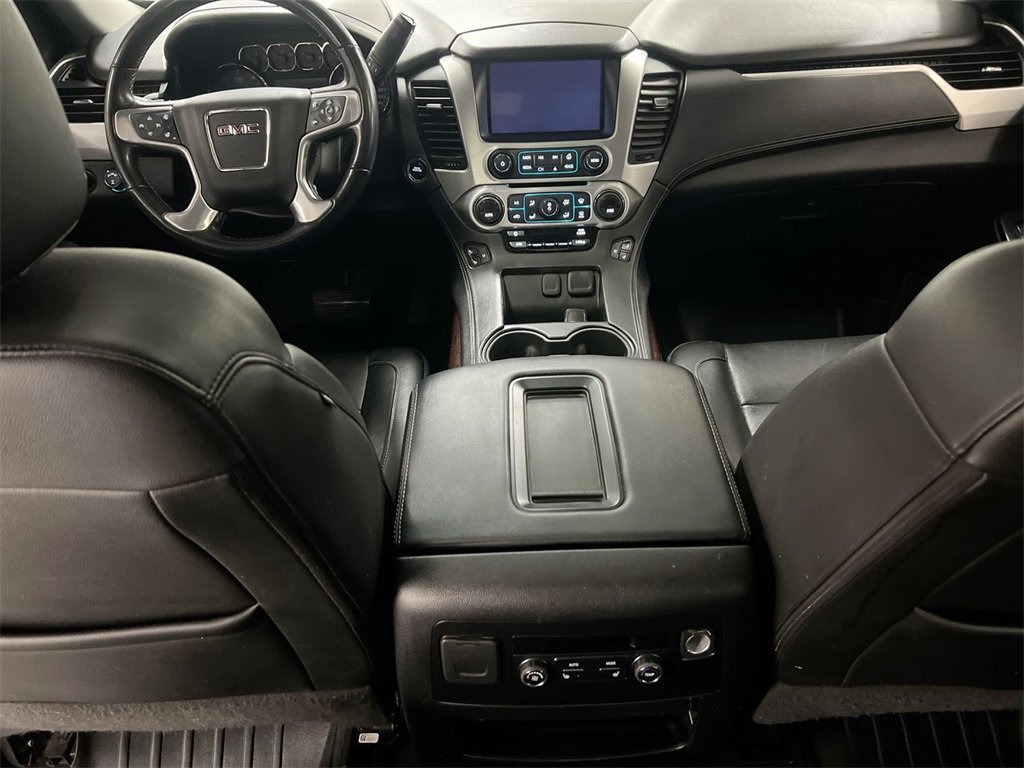 Used 2019 GMC Yukon XL SLT image 10