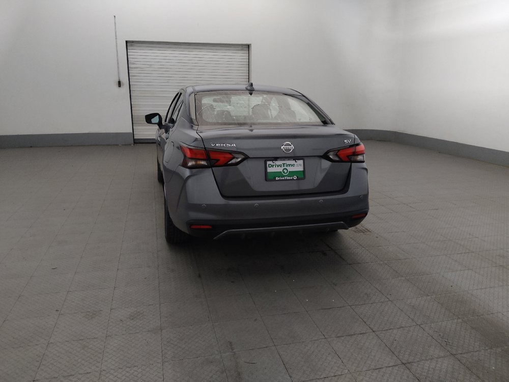 Used 2021 Nissan Versa SV FWD image 6