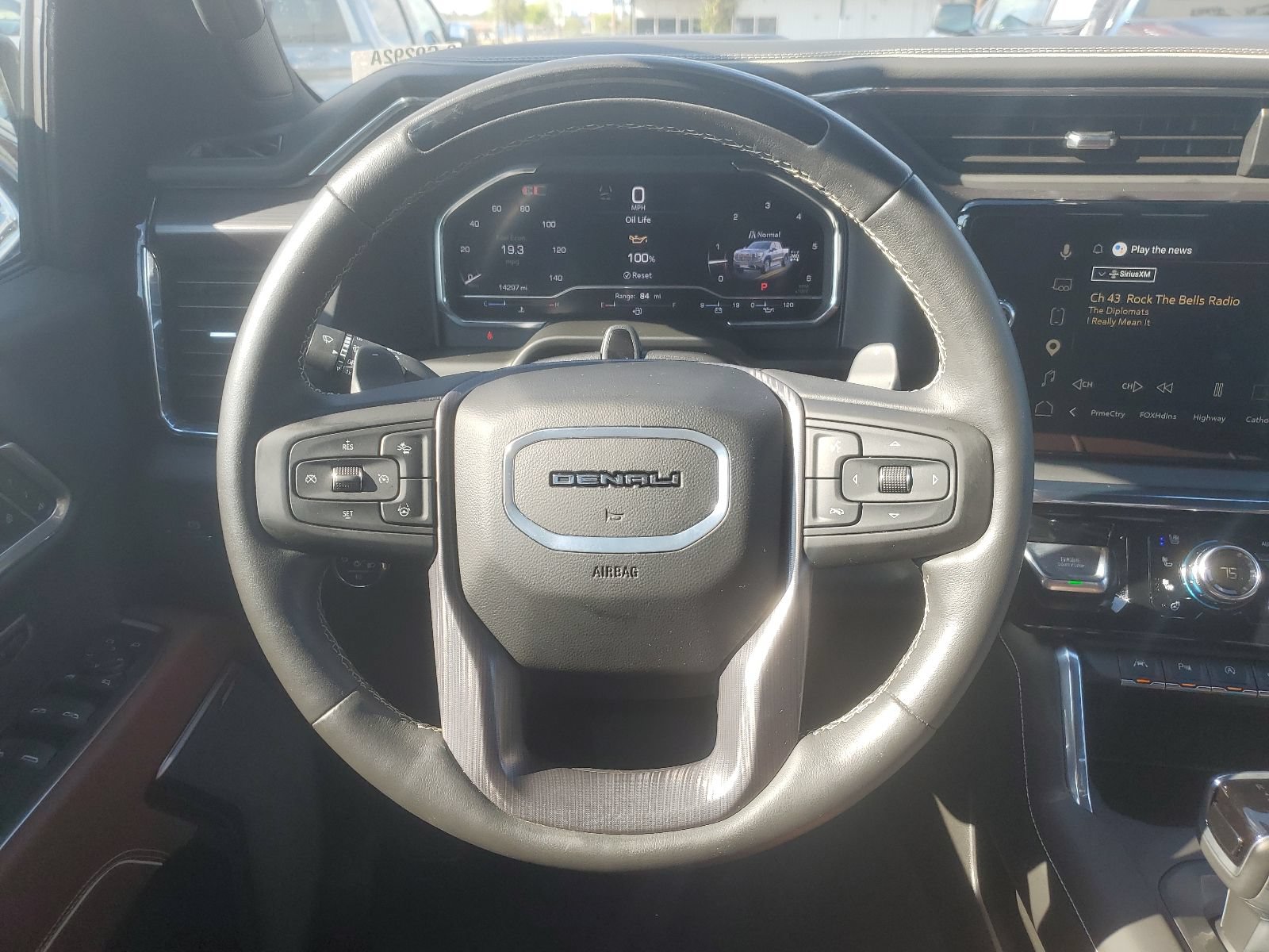 Used 2025 GMC Sierra 1500 Denali Ultimate AWD/4WD image 11
