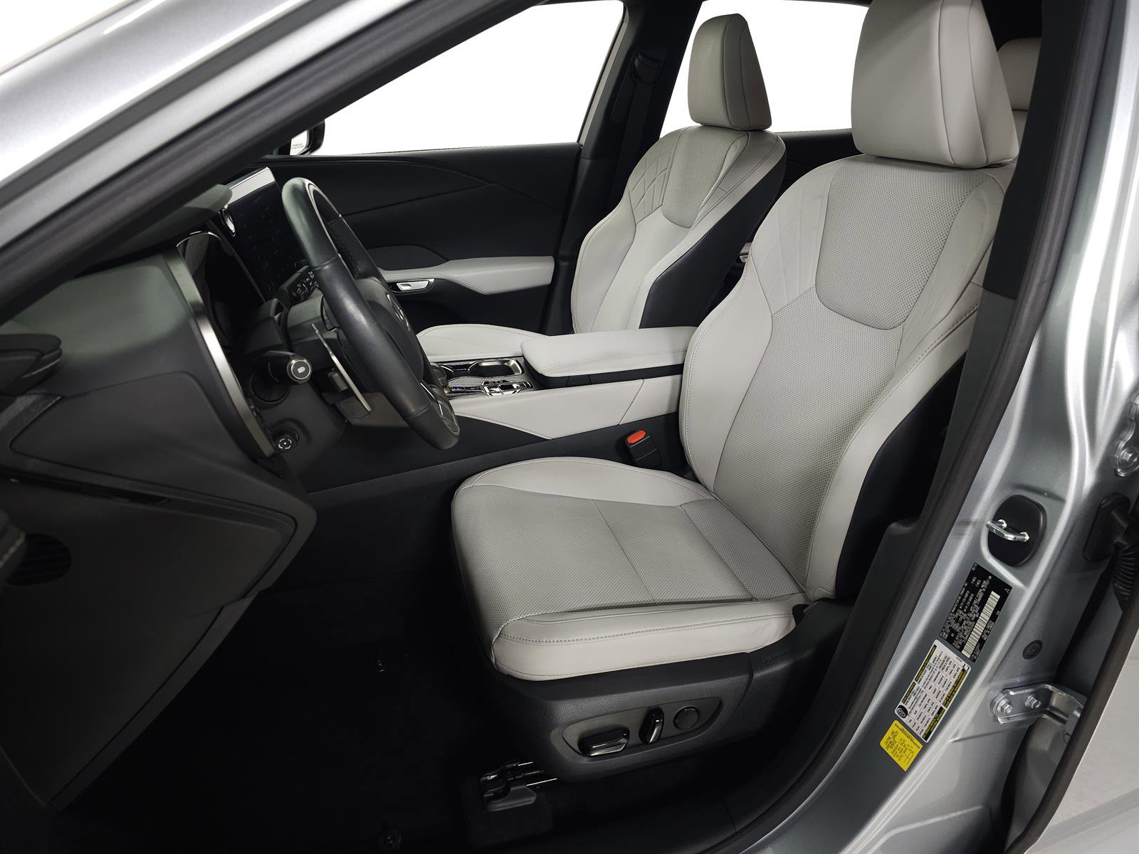 Certified 2023 Lexus RX 350 Premium w/ Accessory Package image 17