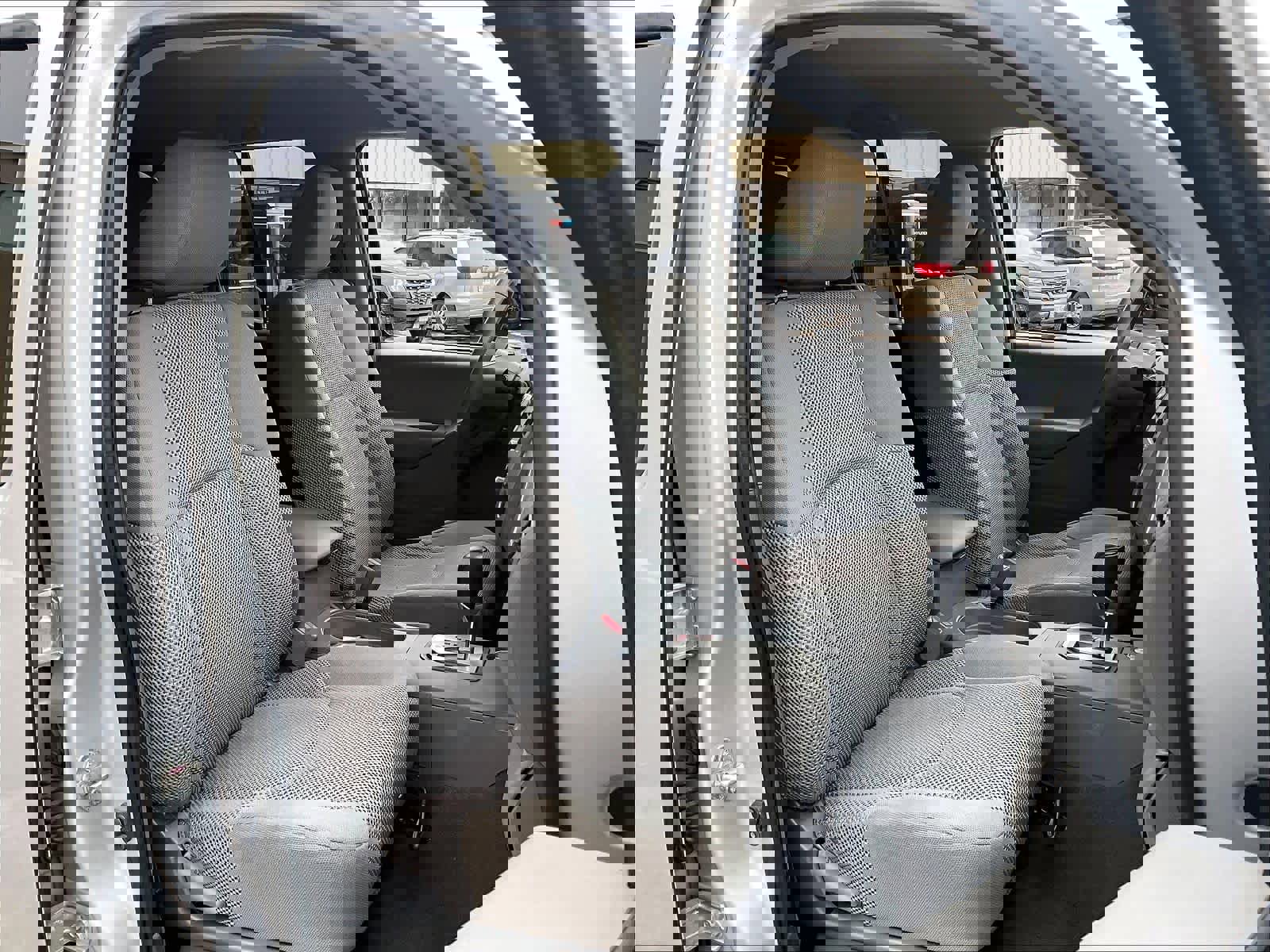 Certified 2021 Nissan Frontier SV image 11