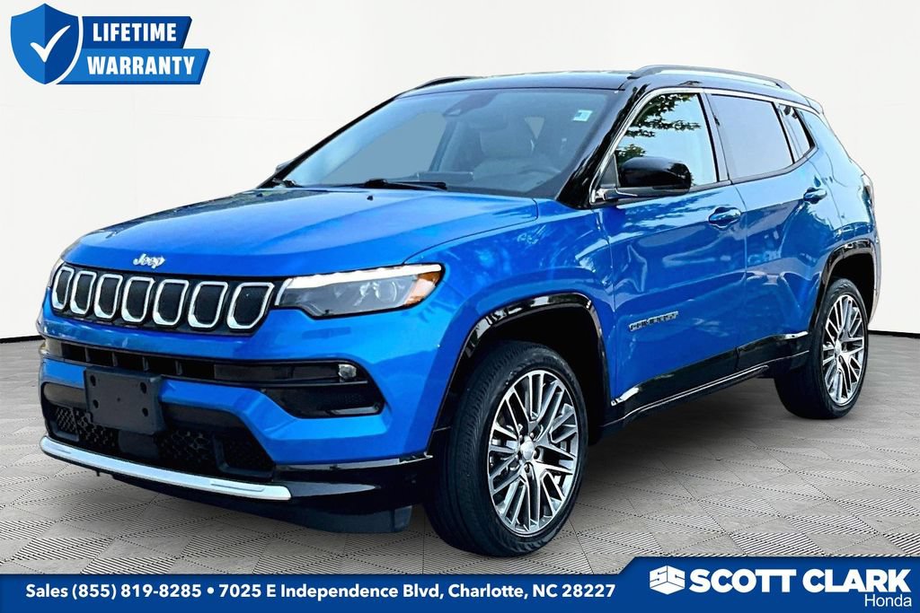 Used 2022 Jeep Compass Limited w/ Elite Group AWD/4WD image 3
