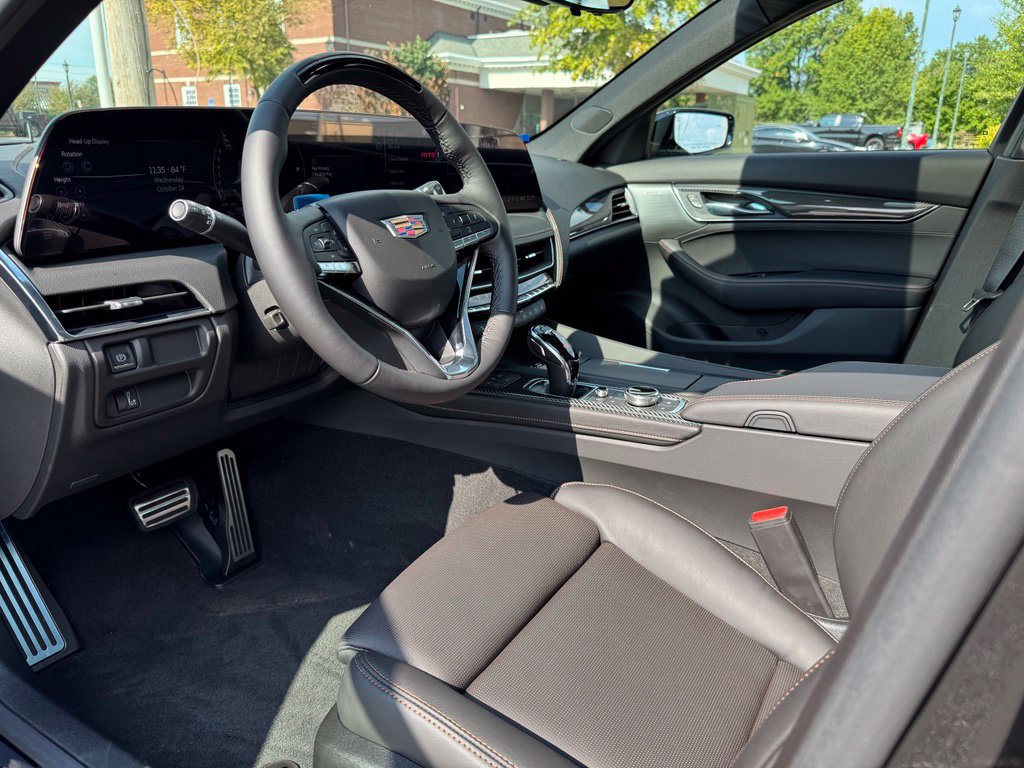 New 2026 Cadillac CT5 Sport w/ Technology Package RWD image 9