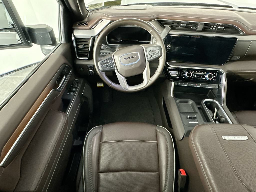 Used 2024 GMC Sierra 2500 Denali w/ Denali Reserve Package AWD/4WD image 9