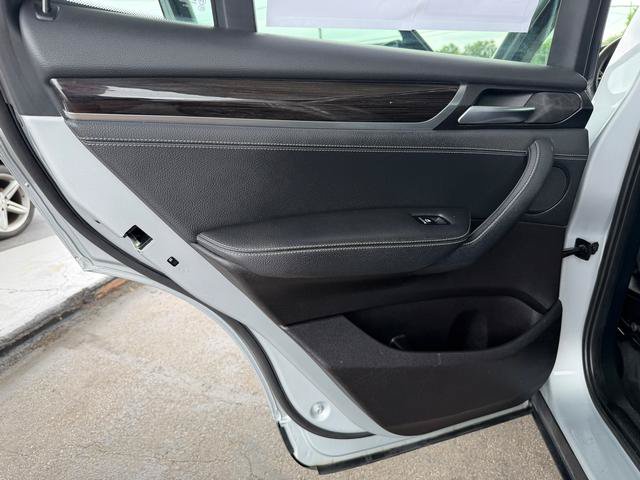 Used 2017 BMW X3 xDrive28i AWD/4WD image 9