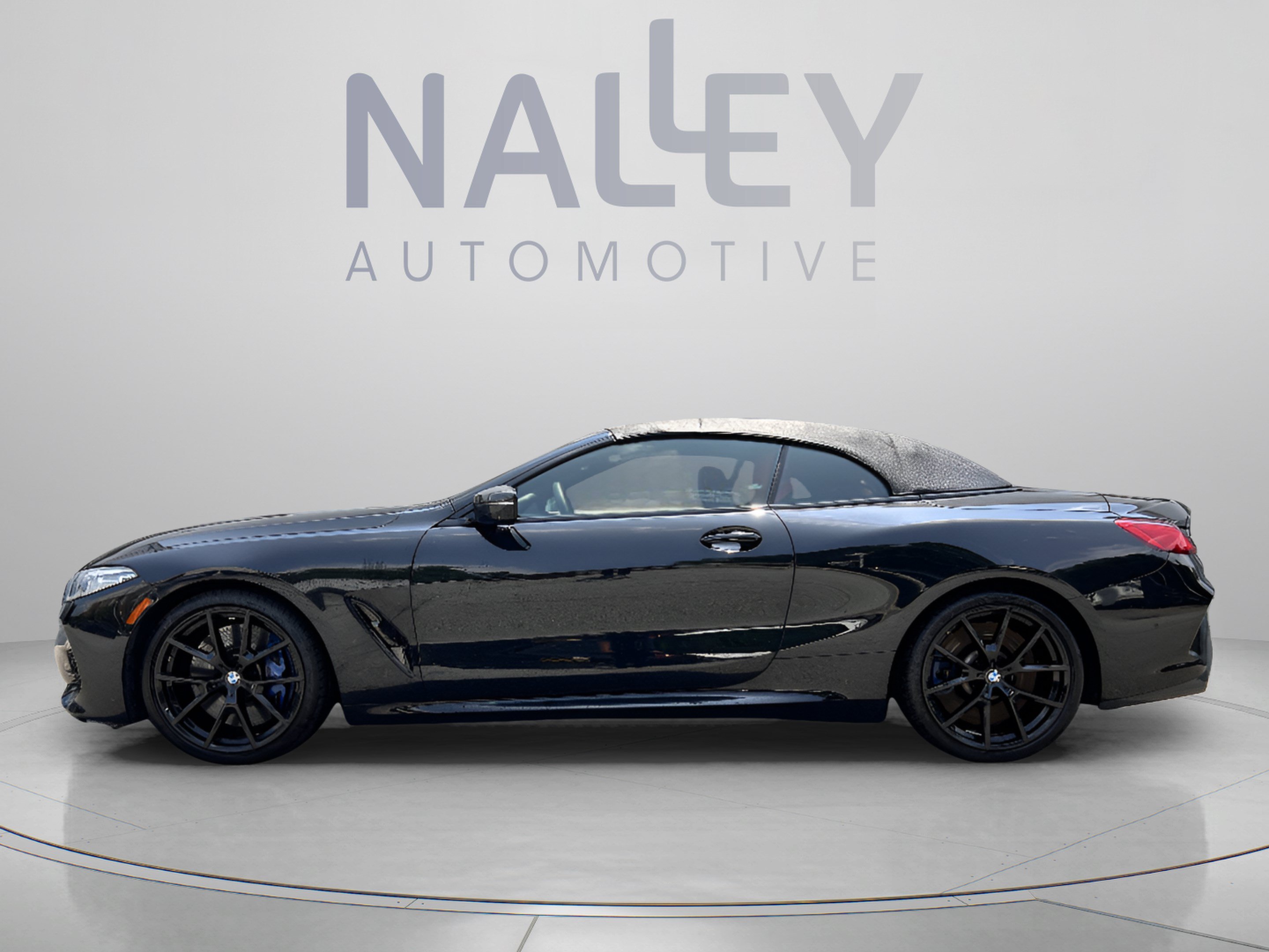 Used 2022 BMW M850i xDrive Convertible w/ M Carbon Exterior Package AWD/4WD image 2