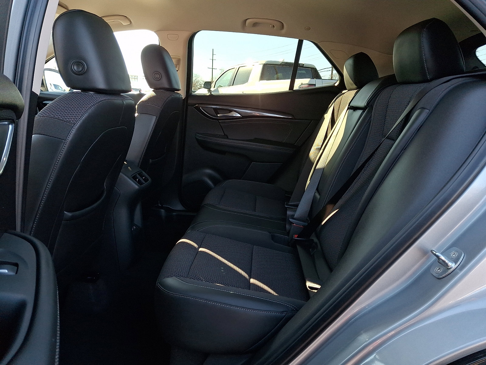 Used 2023 Buick Envision Preferred w/ Sport Touring Package AWD/4WD image 10
